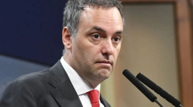 La motosierra no corta donde debe: el gasto millonario en comunicación del gobierno de Milei