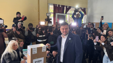 Santoro votó y cargó contra LLA por la campaña sucia: "Quiero expresar mi más alta condena"