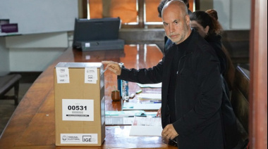 Larreta emitió su voto y condenó el uso de las fake news en la campaña