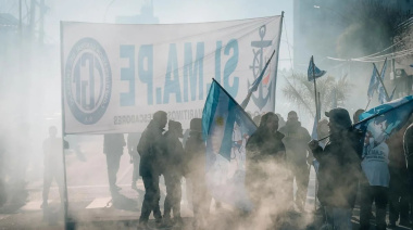 Masiva marcha de trabajadores pesqueros en Mar del Plata contra el ajuste salarial y el lockout empresario