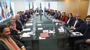 Gobernadores cierran filas y van al Congreso con su propio proyecto de coparticipación