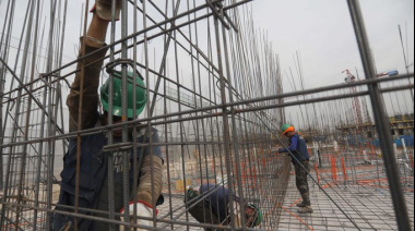 Fuerte caída de la economía bonaerense en 2024: la industria y la construcción, los sectores más golpeados