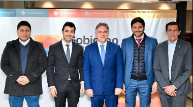 Cinco gobernadores armaron un frente contra Milei para las elecciones: "Un grito federal"