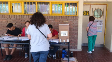 Provincia y universidades fortalecen la capacitación de autoridades de mesa para las elecciones 2025