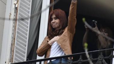 Cristina cruzó a Milei por el acuerdo con Trump: “Pan para hoy y hambre para mañana”