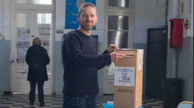 Julián Álvarez y Leandro Decuzzi votaron en Lanús Oeste
