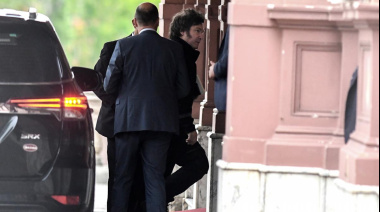 Tras la derrota en la provincia de Buenos Aires, el Gobierno se reúne en Casa Rosada