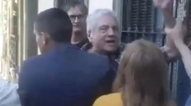 El Colegio de Abogados de Quilmes repudió la agresión de un profesional a una manifestante