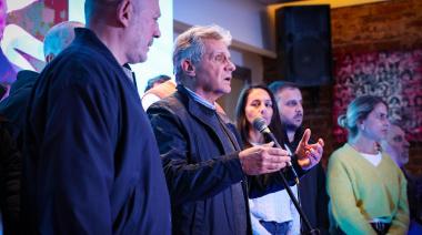 Pulti llamó “a seguir trabajando” y a construir una “alternativa” a Milei