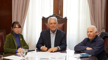 La Plata: acuerdan la construcción de un nuevo barrio con 66 viviendas en Villa Garibaldi