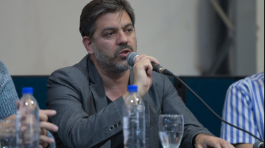 Carlos Bianco: “El Presidente le tiene pánico al gobernador Kicillof”