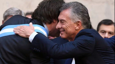 Javier Milei recibe a Mauricio Macri luego de la victoria electoral de La Libertad Avanza