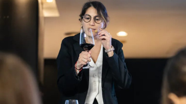 Alma Cabral Arrieta hizo historia y se consagró como la mejor sommelier de Argentina 2025
