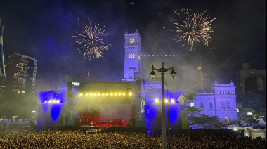 Más de 100 mil personas colmaron Plaza Moreno para festejar los 143 años de La Plata