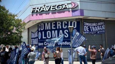 Crisis en Frávega: cierres sorpresivos y denuncias por despidos masivos