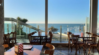 Parada obligatoria en Mar del Plata: cuánto sale almorzar o cenar en Manolo en diciembre 2025