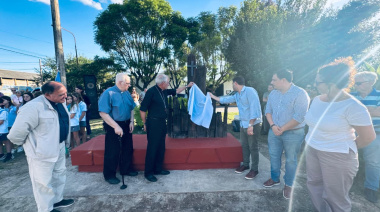Salto inauguró la primera plaza pública del país en homenaje póstumo al Papa Francisco