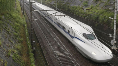 Se presentó el tren bala más rápido del mundo: puede alcanzar los 450 km/h y supera por amplio margen a sus competidores de Japón y Alemania