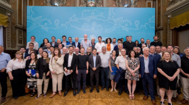 Kicillof se reunió con empresarios y empresarias pymes