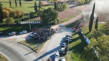 Sin aguinaldo en Cerro Negro: incertidumbre y malestar entre los trabajadores