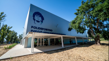 Moreno: Estalló el verano en Buenos Aires: la nueva pileta con olas que es furor para los niños