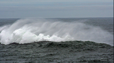 Ola gigante en la Costa Atlántica: un muerto y decenas de heridos