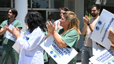 Trabajadores de la salud en acción: "24 Horas x Salarios Dignos" en el Hospital El Cruce