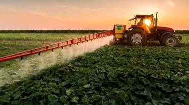 Fitosanitarios: Vaccarezza vuelve a reclamar una ley provincial para terminar con el “vacío legal”