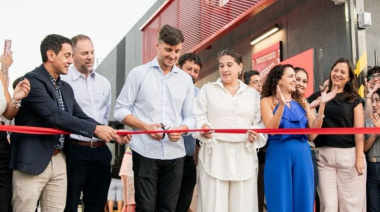 Morón impulsa empleo local con la apertura de Mostaza y la incorporación de 80 trabajadores