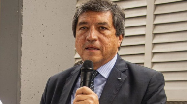 Formosa defendió su modelo educativo y anunció aumento salarial del 14% para estatales