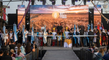 Comenzó en Tres Arroyos la 57ª Fiesta Provincial del Trigo con música y shows en vivo