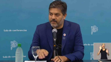 Bianco ironizó sobre el viaje de Adorni y volvió a marcar diferencias entre Provincia y Nación