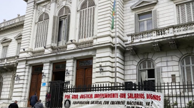 Trabajadores del Poder Judicial Bonaerense se movilizan por salarios e IOMA