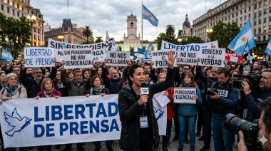 ADEPA advirtió por el deterioro del debate público y reclamó garantías para el ejercicio del periodismo