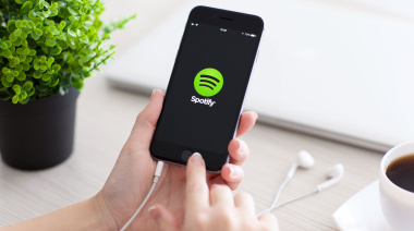 Ante una ola de música creada con IA, Spotify distingue a los artistas reales: cómo obtener la insignia
