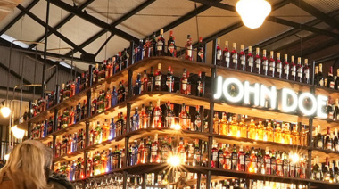 Copas arriba: Baxar presenta “Descorcha”, una experiencia única entre vinos, sabores y música en vivo