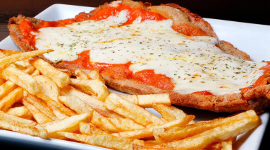 YOKOCINO: la primera dark kitchen de La Plata que reúne hamburguesas, milanesas y pizza en un mismo lugar