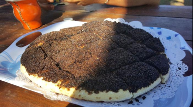 Con un show de Los Palmeras, delicias y entrada gratuita, General Lavalle celebra la Fiesta de la Torta Negra
