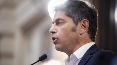 Kicillof acusó a Milei de librar “una guerra contra el bolsillo de los argentinos” y aludió a la cascada de Adorni
