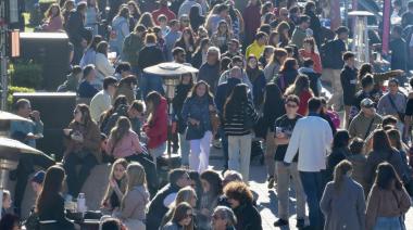 Más de 25 mil personas participaron de la feria Handicap en el Hipódromo de La Plata