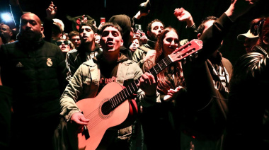 Ferraresi agradeció la masiva despedida al Indio en Avellaneda