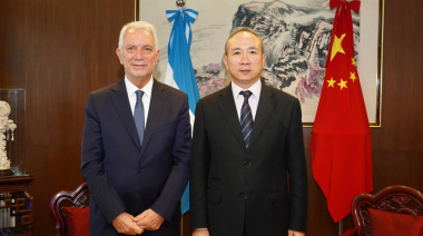 Alak se reunió con el embajador de China para potenciar la producción frutihortícola de La Plata