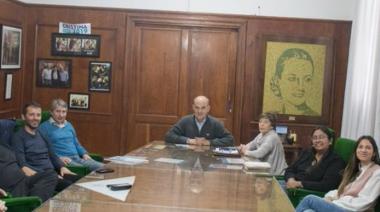 Zurro apuntó contra los recortes de Milei y defendió la inversión municipal en salud