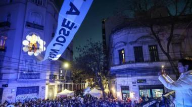 Mayra Mendoza encabezó la caravana en apoyo a Cristina y volvió a denunciar proscripción