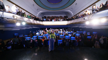 Mariel Fernández lanzó su campaña a la gobernación con un acto a sala llena en CABA 
