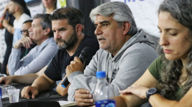 Correa respaldó a Kicillof y pidió dejar la interna: "Nadie puede discutir su conducción en la provincia"