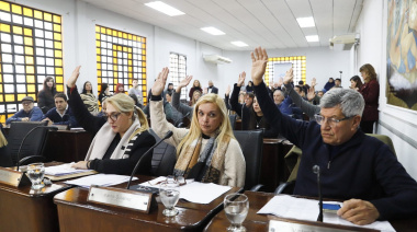 Con el voto del oficialismo y la UCR, Lanús aprobó una ampliación de $38.094 millones