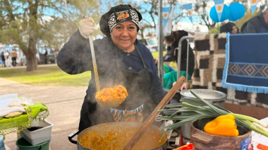 Achával encabezó en Zelaya la Fiesta Provincial del Locro: "Celebrar nuestra identidad es el camino para construir país"