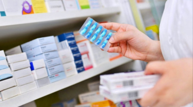 Farmacéuticos proponen que el Plan Remediar se entregue en las 12 mil farmacias ante el recorte del Gobierno