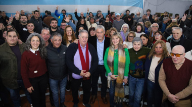 Ferraresi presentó en Tres de Febrero su propuesta para la Provincia y expuso el modelo de Avellaneda
